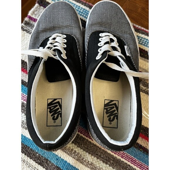 Unisex Black And White Vans Men’s Size 9.5, Women’s Size 11￼ - Picture 4 of 5